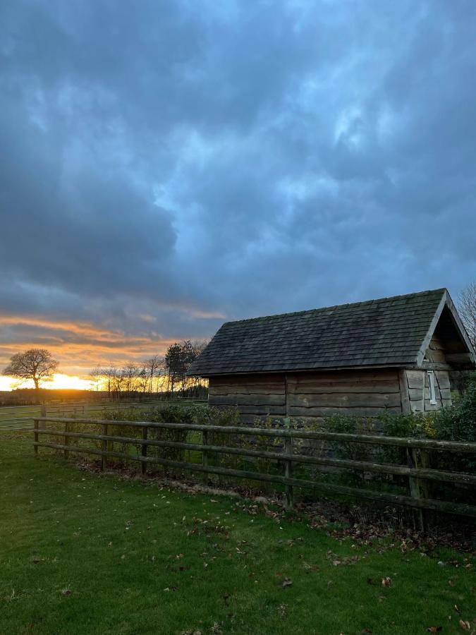 The Hat'S Hut Mixbury Extérieur photo